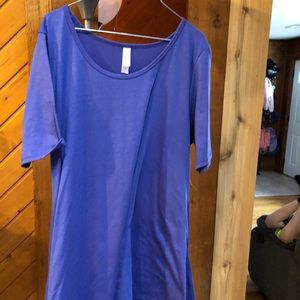 Large Lularoe Perfect Tee